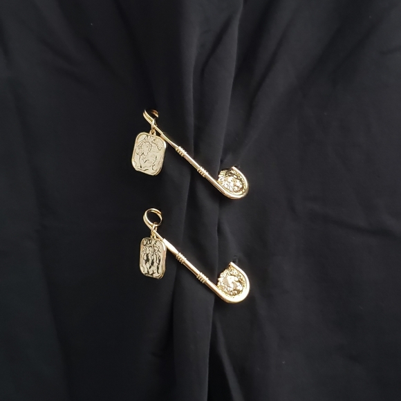 Stunning Black/White Safety Pin Tee Shirt Dress - Picture 8 of 11